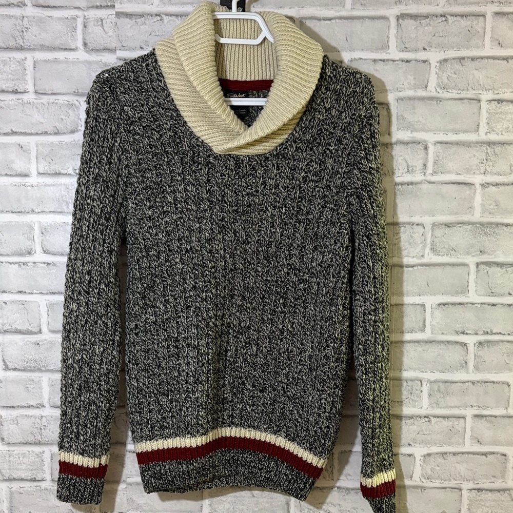 FarWest Black and Cream Turtleneck Sweater, small